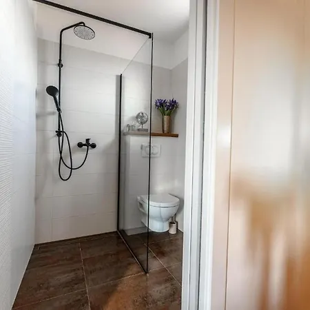 Apartman With A Parking Space - 23131 *